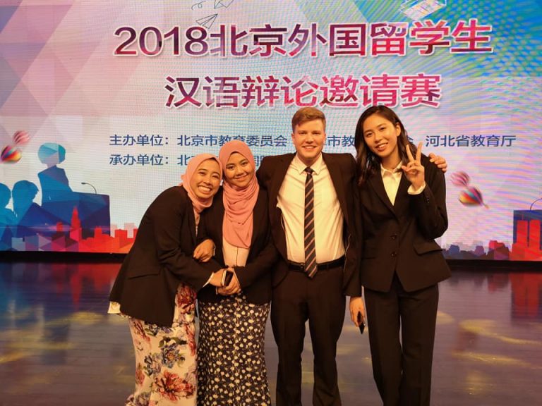 2 Anak Melayu Bukti Kehebatan, Jadi Juara Debat Bahasa Mandarin Di China