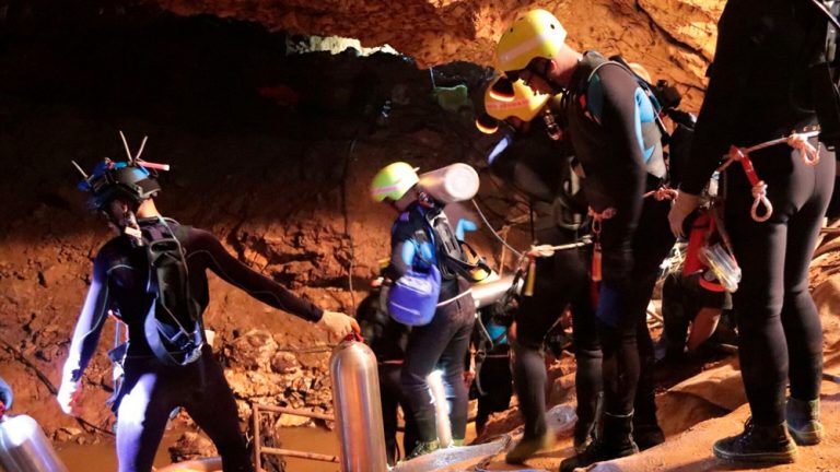 3 Kisah Anggota Penyelamat Terkorban Jadi Teladan Kepada Masyarakat
