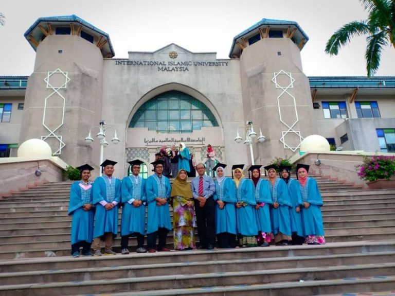 “WAJIB Solat Subuh Berjemaah & Tak Boleh Tidur Selepas Tu”, Inilah Rahsia Kejayaan 10 Beradik Di UIAM