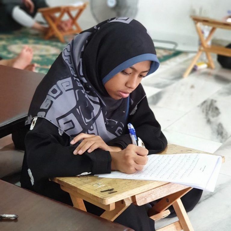 “Thanos” @ Safiyya Punya Daya Hafalan Al-Quran & Hadis Sangat Menakjubkan, Otaknya Umpama Google