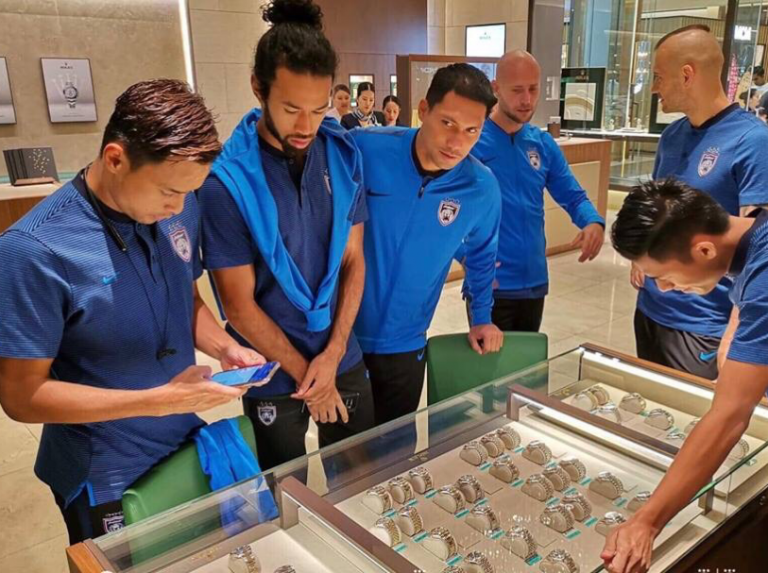 Untunglah Jadi Staf & Pemain JDT, Semua Dapat Rolex Weh!