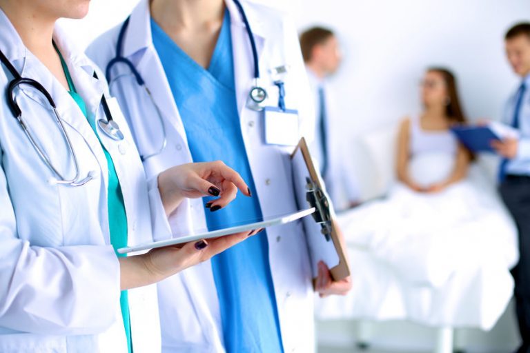Viral Di Socmed Satu Kesalahan, Doktor Ini Kongsi Cara Betul Buat Aduan Tentang Staff Perubatan