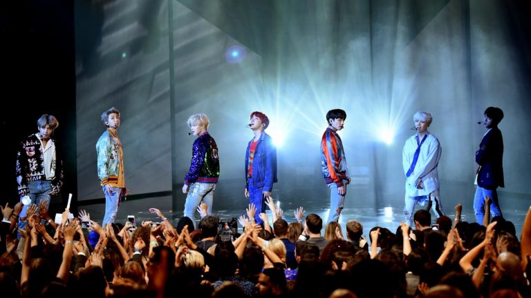 Awie Luah Rasa Kecewa Perancangan Bawa Masuk Grup BTS Tahun Depan, Ini Respon Netizen..