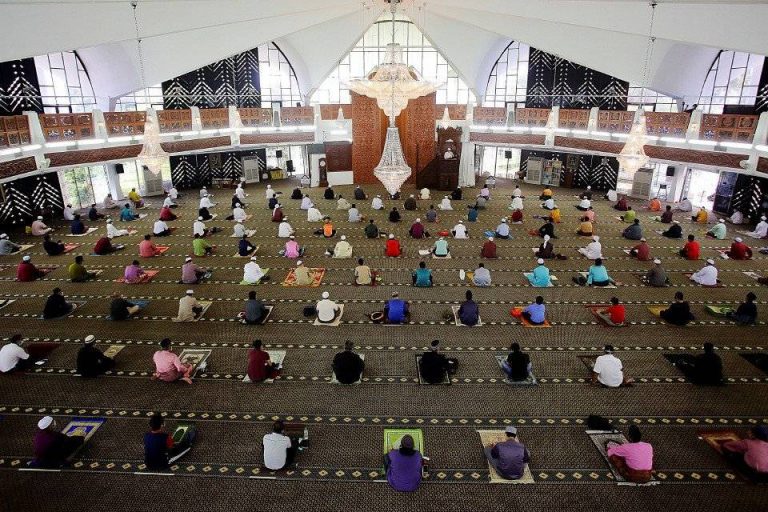 Lain Negeri Lain Prosedur Solat Aidilfitri, Cer Check Sebelum Ke Masjid Esok