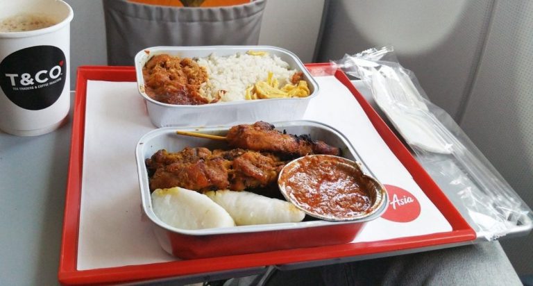 Harga 1 Sen?! Promosi Makanan & Minuman AirAsia Food Ini Memang Gila