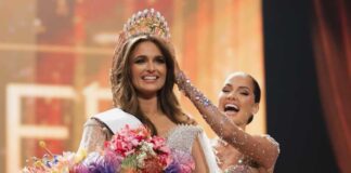 Kenali Mia le Roux, Wanita Pekak Pertama Dinobat Miss South Africa