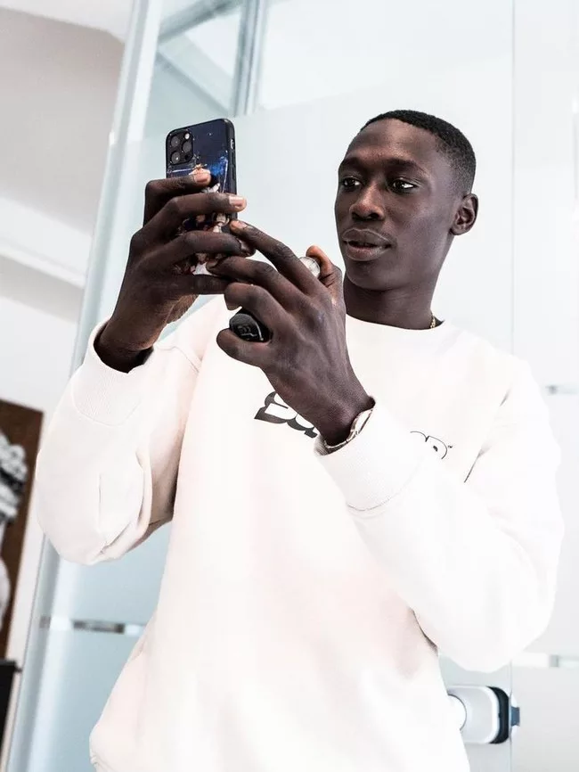 Khaby Lame Raih RM3.57 Bilion, Bukti Creator Digital Mampu Bina Empayar Global 7 Khaby Lame Raih RM3.57 Bilion, Bukti Creator Digital Mampu Bina Empayar Global