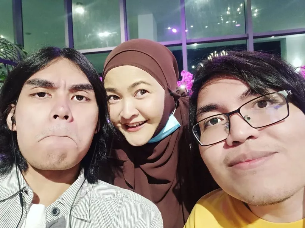 Raja Ema Dedah Anak Lelaki Hidap Gastroparesis, Berat Badan Turun Mendadak