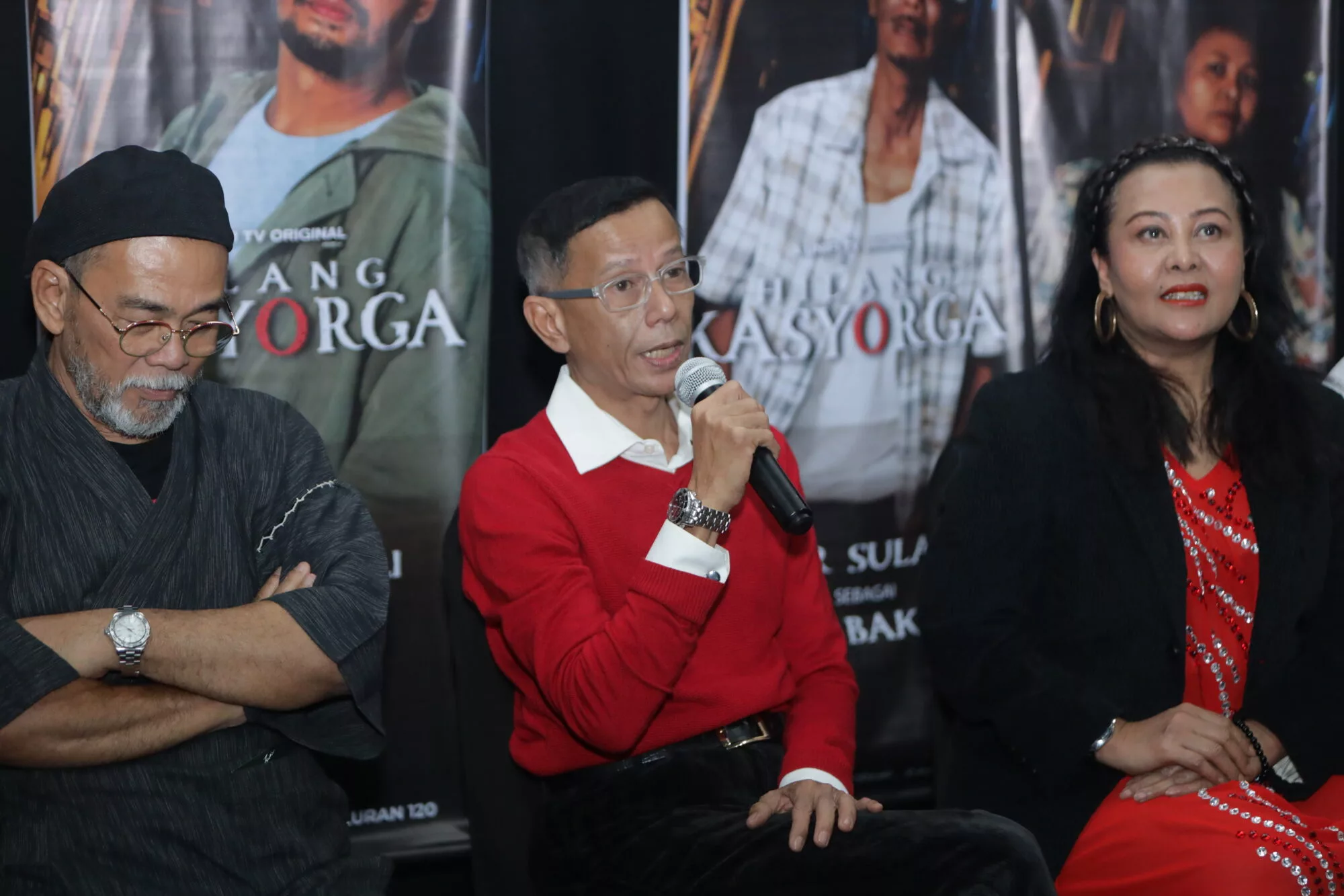 Azhar Sulaiman Sanggup ‘Kehelkan’ Kaki Untuk Hidupkan Watak Cacat Dalam ‘Hilang Kasyorga’, “Saya Tidak Boleh Gagal Dik…”