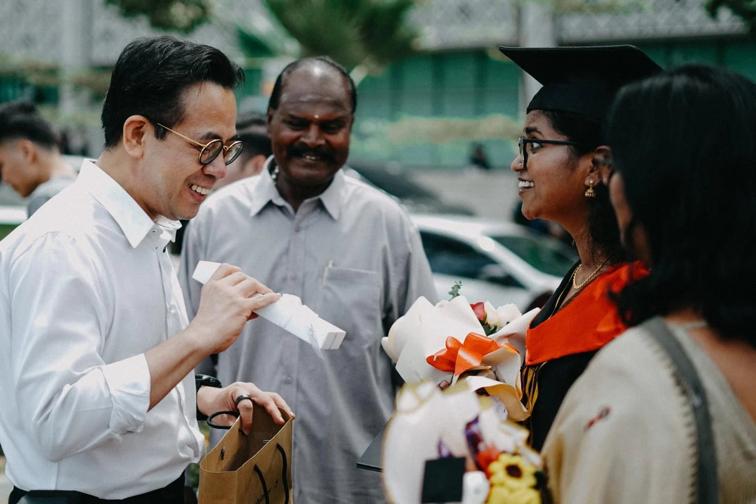 Dari Surat Rayuan Yuran, Kini Bergelar Doktor! -“5 tahun Bekerja Keras Bermandi Keringat & Air Mata…”