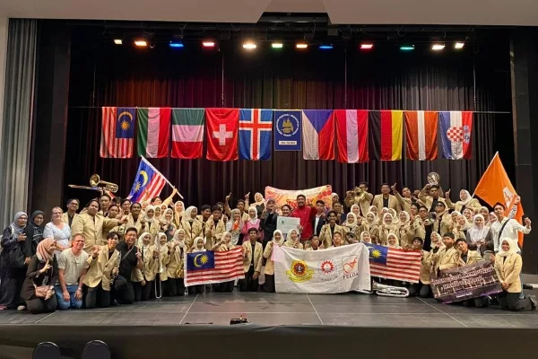 Orkestra MRSM Ulul Albab Satu-Satunya Wakil Asia, Bawa Pulang Emas. Power!