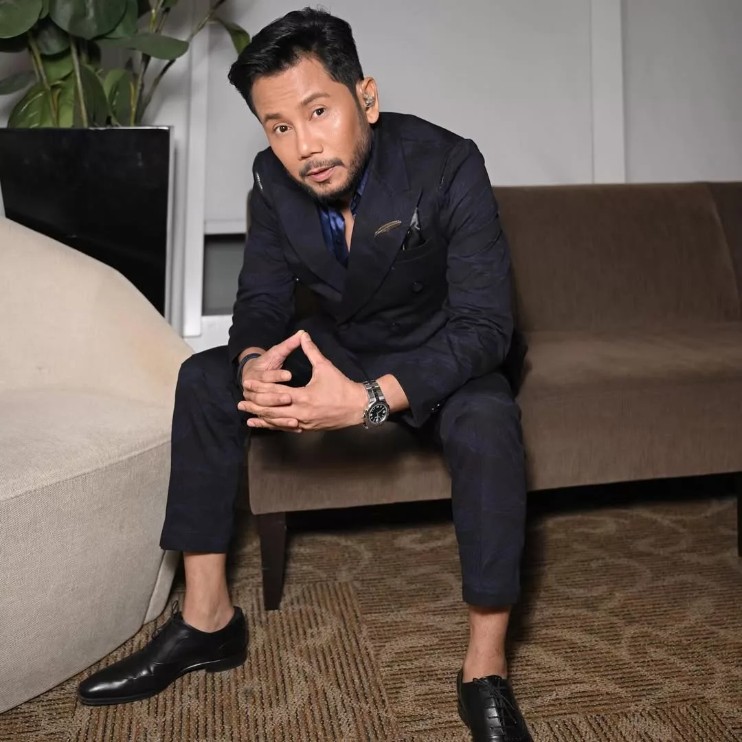 "Saya Mohon Maaf..." - Netizen Puji Tindakan 'Gentleman' Ajai Selepas Sidang Media 4U2C 3 “Saya Mohon Maaf…” – Netizen Puji Tindakan ‘Gentleman’ Ajai Selepas Sidang Media 4U2C