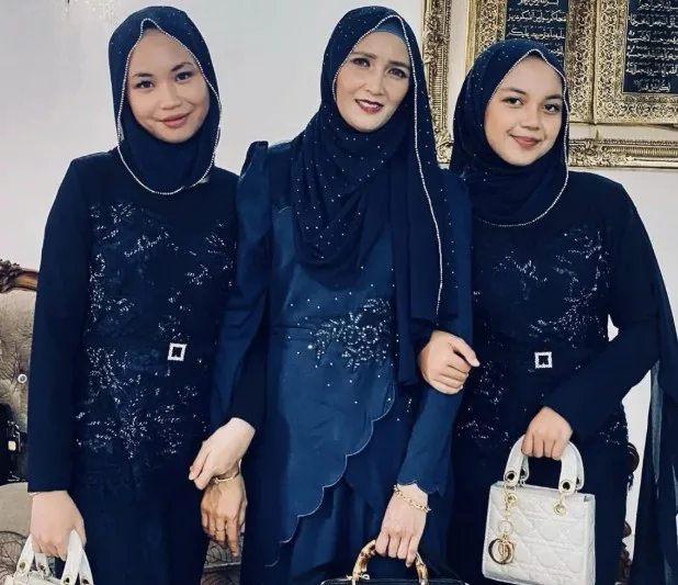 15 Tahun Tanpa Achik Spin, Anak Gadis Kian Membesar. Cantik & Bijak!