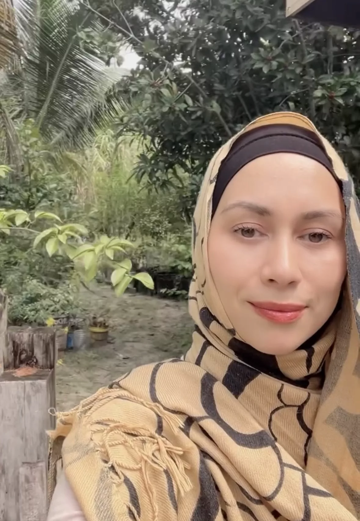 Natasha Hudson Kini Berhijab, Kongsi Detik Penghijrahan -“Khimar Ini Menandakan Permulaan Hijrah Saya”