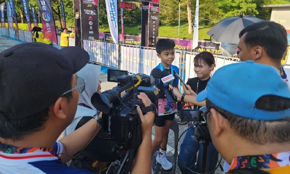 Baru Berusia 8 Tahun, Putera Sulung Bella Astillah Curi Perhatian Sertai Triatlon Antarabangsa
