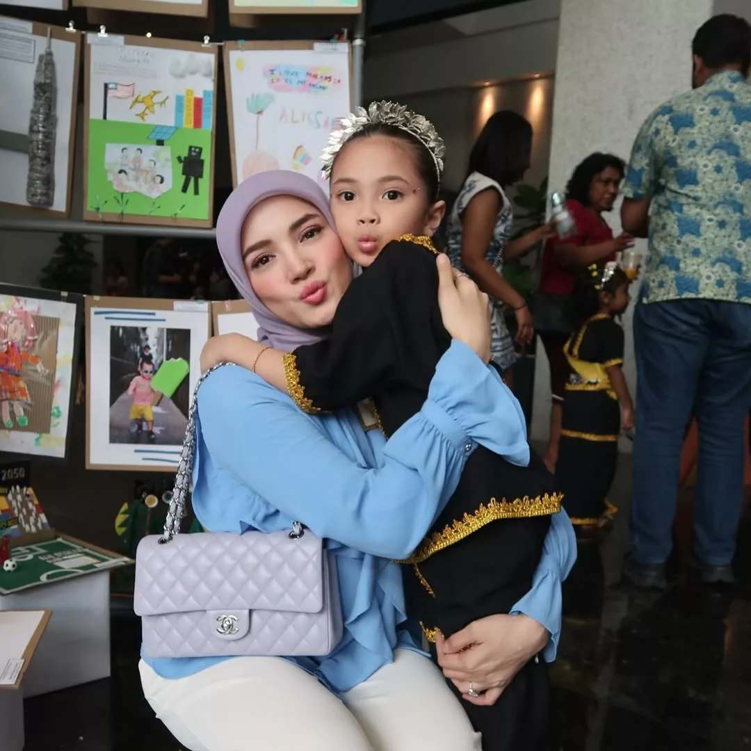 “Maaf Daddy Terpaksa Kerja, Tapi Ingatlah Selalu Daddy Bangga Dengan Awak” -Fattah Amin