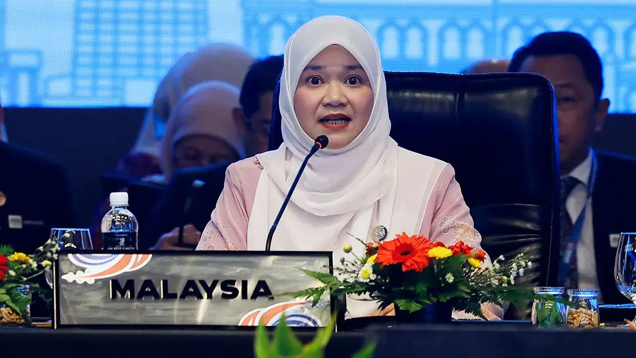 Undang-Undang Baru Lulus, Tak Hantar Anak Sekolah Menengah Boleh Didenda RM5,000