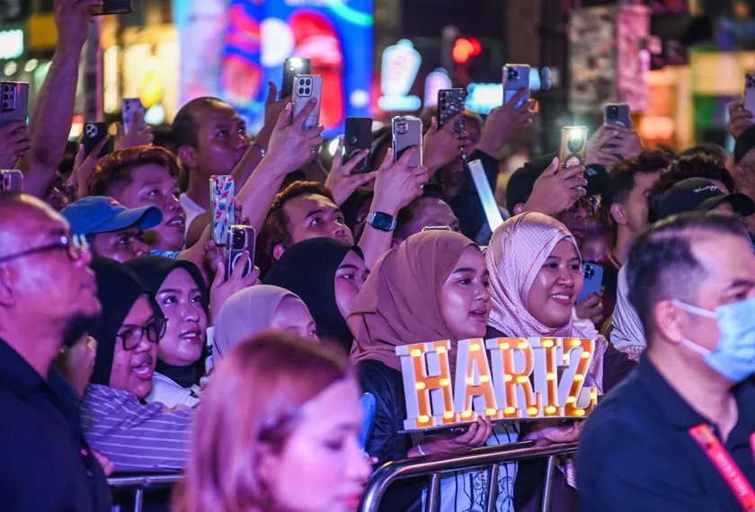 Bukit Bintang Bertukar Gamat Bila Peserta ‘Raise The Star’ Dicabar Dalam Busking Face Off