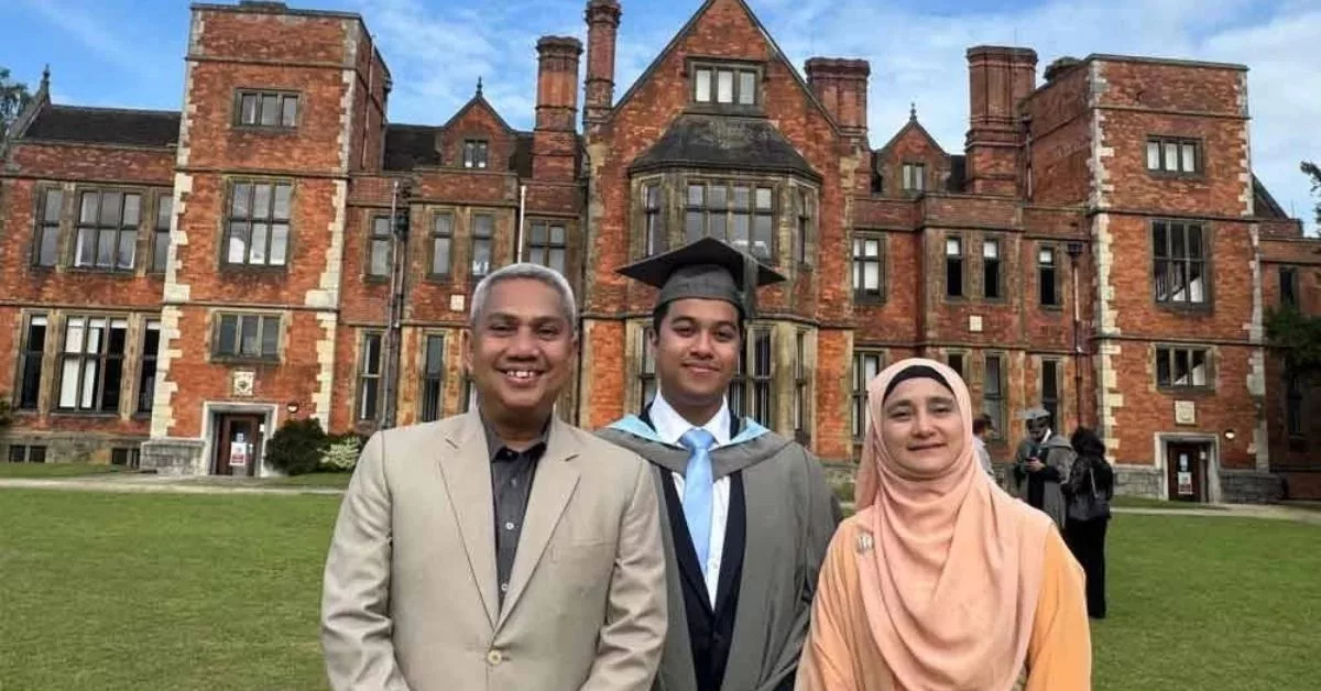 Anak Malaysia Diangkat Ke Pentas Utama Konvokesyen UK