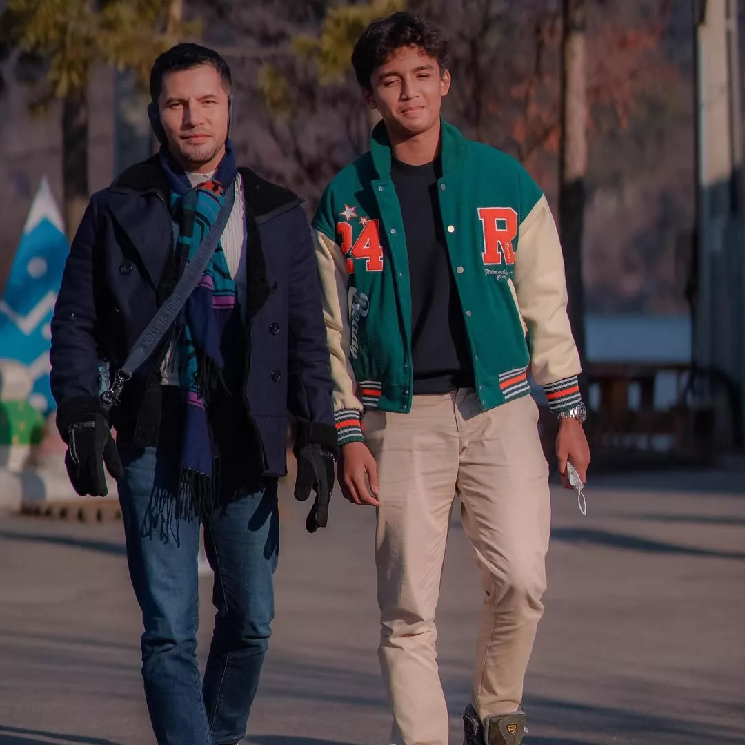 “Asalnya Nak Belikan Honda Je…” -Aliff Syukri Akhirnya Hadiahkan Porsche RM350K Buat Ammar Ahyan