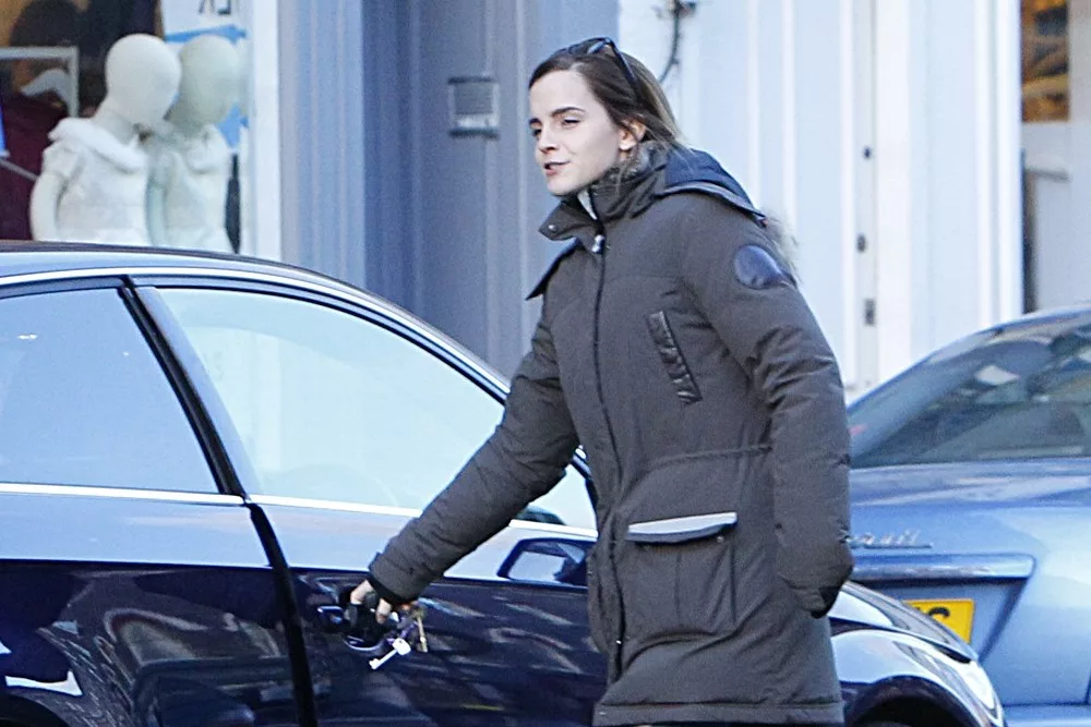 Emma Watson Dilarang Memandu Selama 6 Bulan, Kesalahan Had Laju Jadi Punca