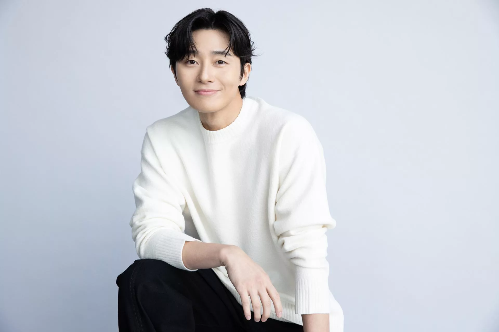 Park Seo Joon Menang Saman 5 Juta Won, Restoran Guna Gambar Tanpa Izin Bagi Tujuan Promosi