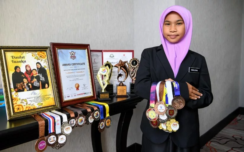 #GirlPower Tak Hanya Cemerlang Akademik, Remaja Ini Aktif Seni, Sukan & Badan Beruniform!