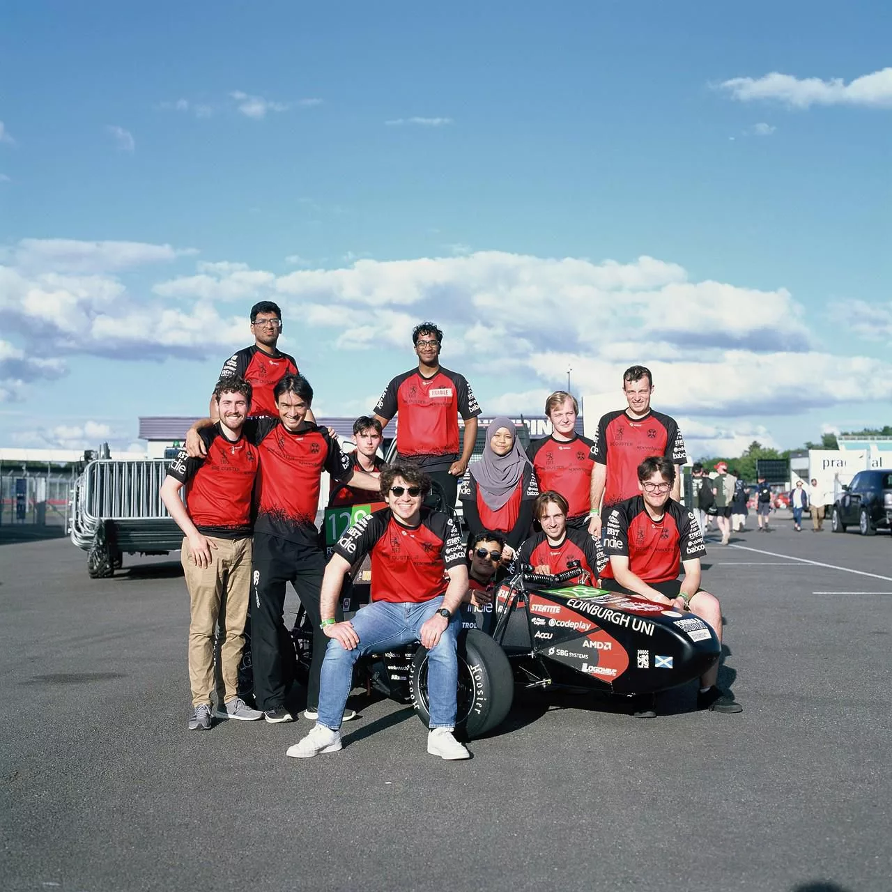 Gadis Muda Ini Raih Ijazah Kelas Pertama, Terus Disambar Jadi Jurutera Di Scotland!