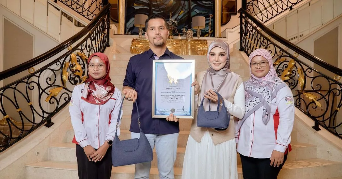 Aliff Syukri Pecah Rekod Malaysia Book Of Records, 2 Minit 32 Saat Berjaya Jual Beg RM1 Juta!