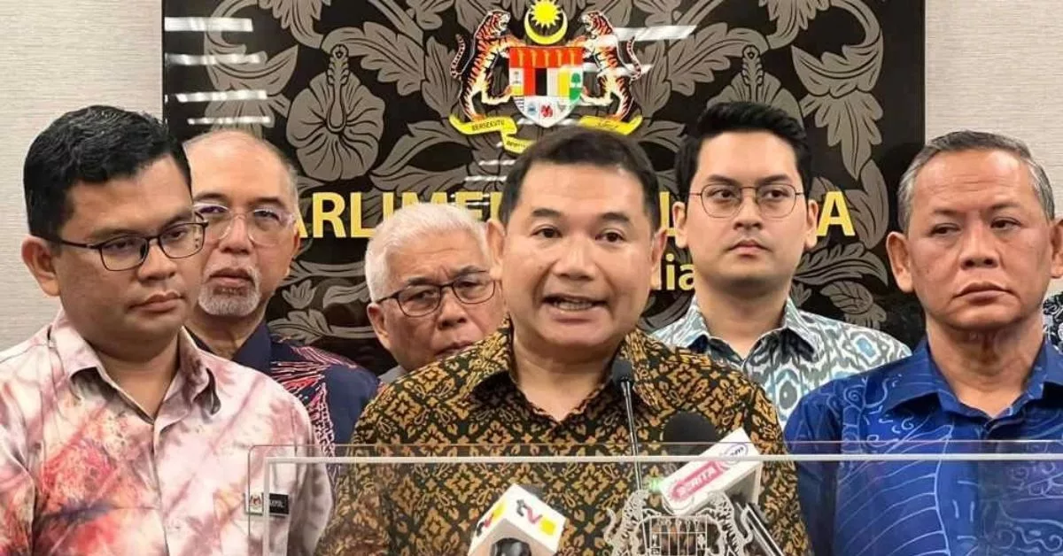 Ugutan WhatsApp Seram, Isteri & Anak Rafizi Jadi Mangsa!