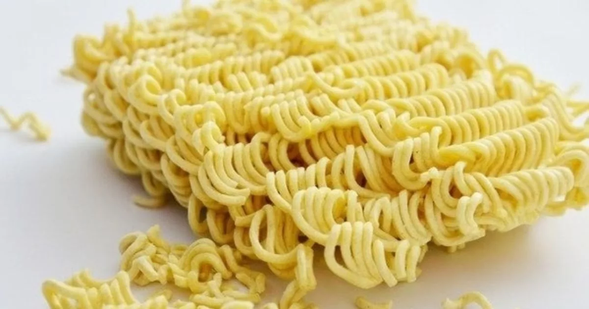 Remaja 13 Tahun Maut Lepas Makan 3 Paket Mi Segera Mentah