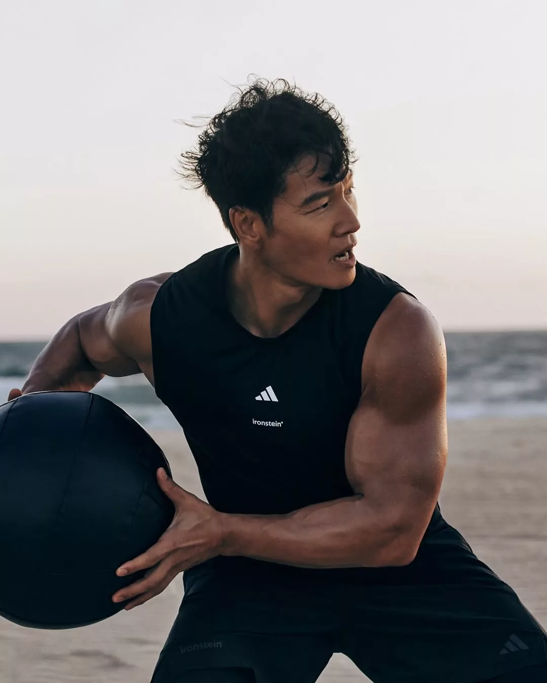 Kim Jong Kook Umum Bakal Kahwin, Sedia Tamatkan Zaman Bujang Pada Usia 49 Tahun