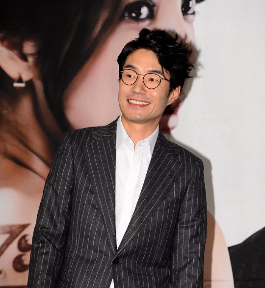 Song Young Kyu Ditemui Mati Dalam Kenderaan, Meninggal Dunia Pada Usia 55 Tahun