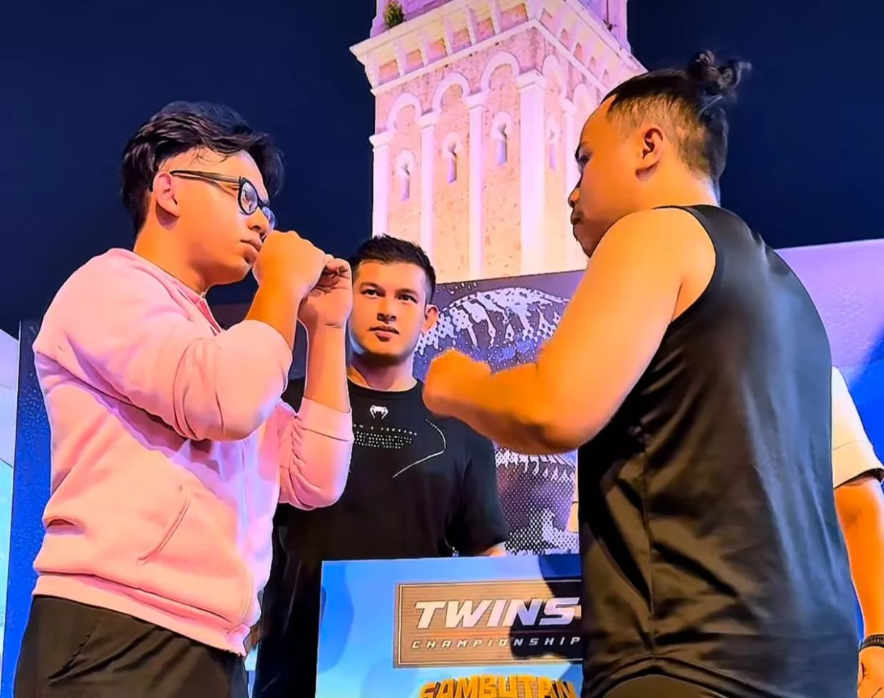 "Tolong Jaga Etika & Adab..." Johan Jojo Ghazali Tegur Trend Pempengaruh & Selebriti Naik Ring 14 “Tolong Jaga Etika & Adab…” Johan Jojo Ghazali Tegur Trend Pempengaruh & Selebriti Naik Ring