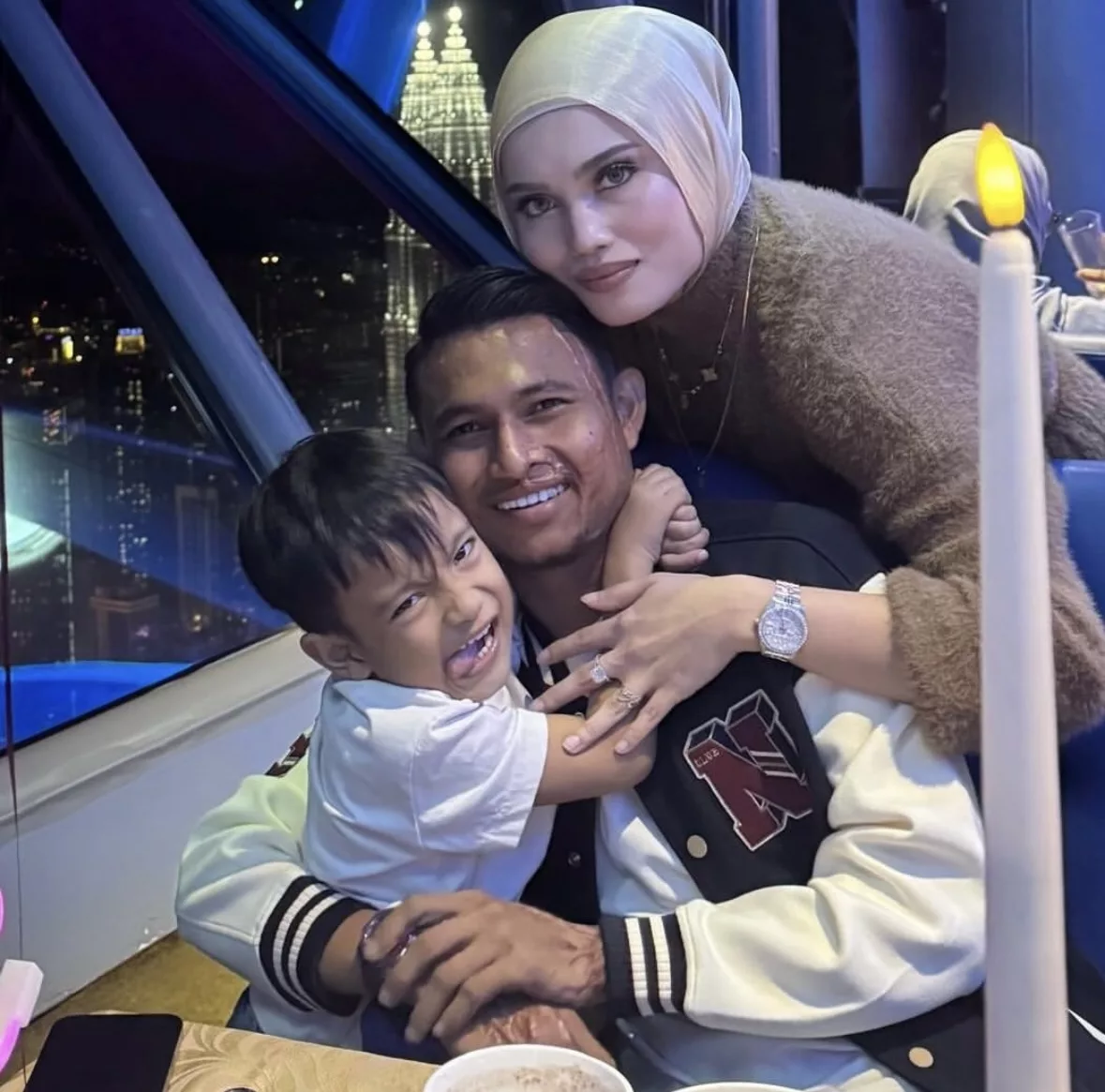 “Sayang Awak Faisal Halim, Rasa Macam Baru Kahwin Semalam” -Isteri Faisal Halim 5 “Sayang Awak Faisal Halim, Rasa Macam Baru Kahwin Semalam” -Isteri Faisal Halim