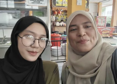 Anak Yatim Piatu Kerja Kilang Kini Bergelar Mahasiswi UUM!