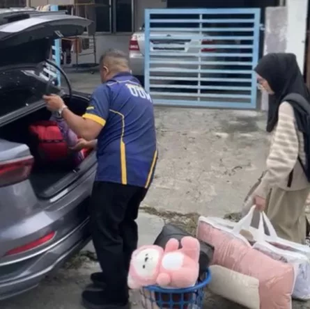 Anak Yatim Piatu Kerja Kilang Kini Bergelar Mahasiswi UUM!