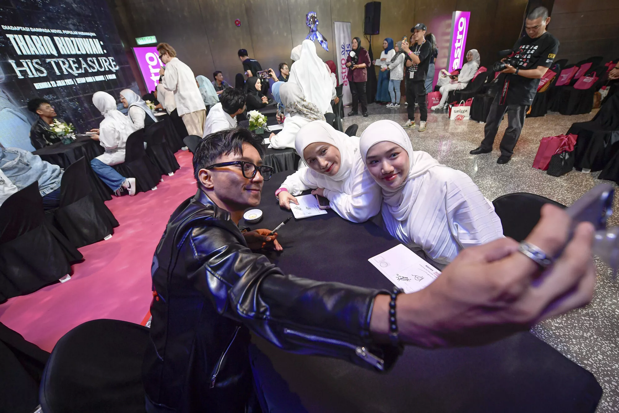 Janji Satu Minit: Peminat Temui Pelakon Thariq Ridzuwan: His Treasure ‘Face-To-Face’