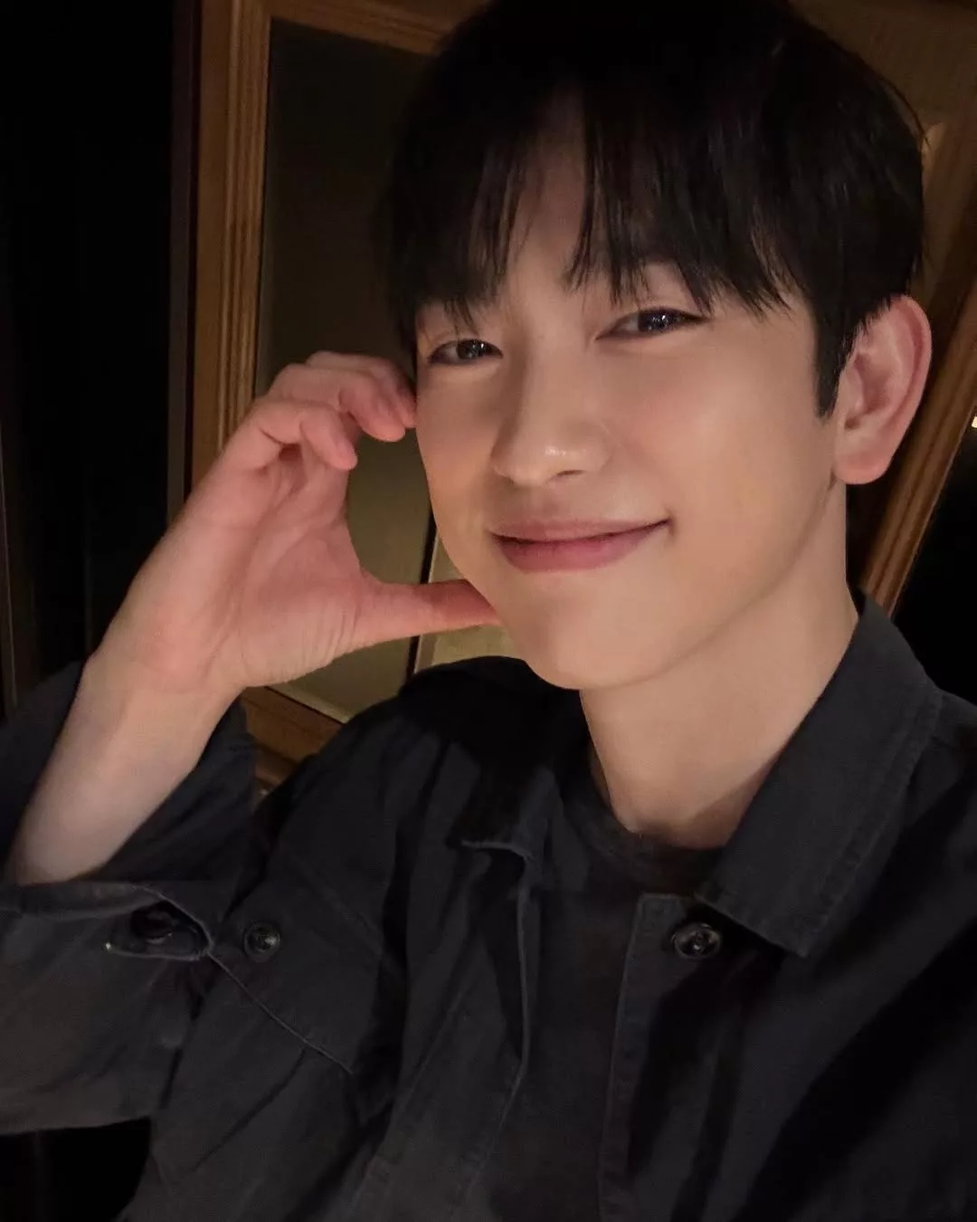 Jinyoung GOT7 Sambut Hari Lahir Ke-31 Lebih Bermakna, Sumbang 100 Juta Korea Won Untuk Sokongan Makanan Kanak-Kanak 11 Jinyoung GOT7 Sambut Hari Lahir Ke-31 Lebih Bermakna, Sumbang 100 Juta Korea Won Untuk Sokongan Makanan Kanak-Kanak