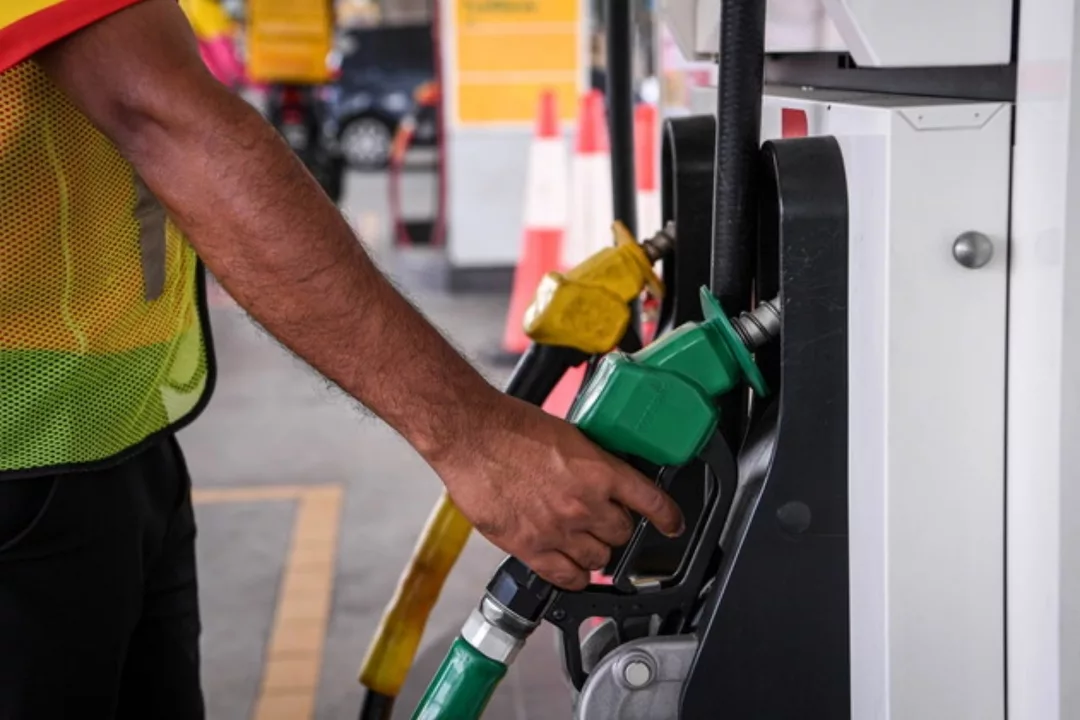 Pembelian Petrol Bersubsidi RON95 Lebih Fleksibel, Tidak Terikat Pada MyKad Sahaja – Datuk Armizan