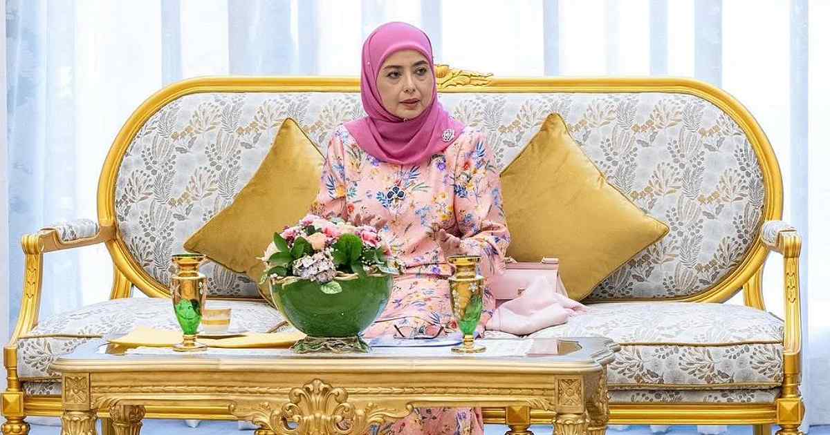 Raja Permaisuri Agong Zahirkan Kebimbangan, Titah UTM Laksana Kajian Pengaruh Media Sosial Terhadap Pelajar Sekolah