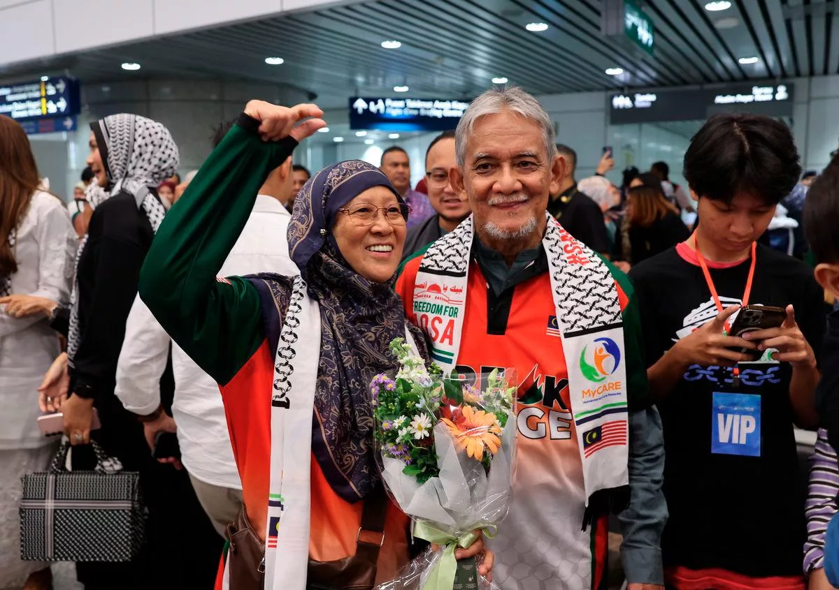 “Dua Askar Tangkap Saya, Kilas Tangan Ke Belakang & Suruh Melutut Selama Sejam” – Sukarelawan Malaysia