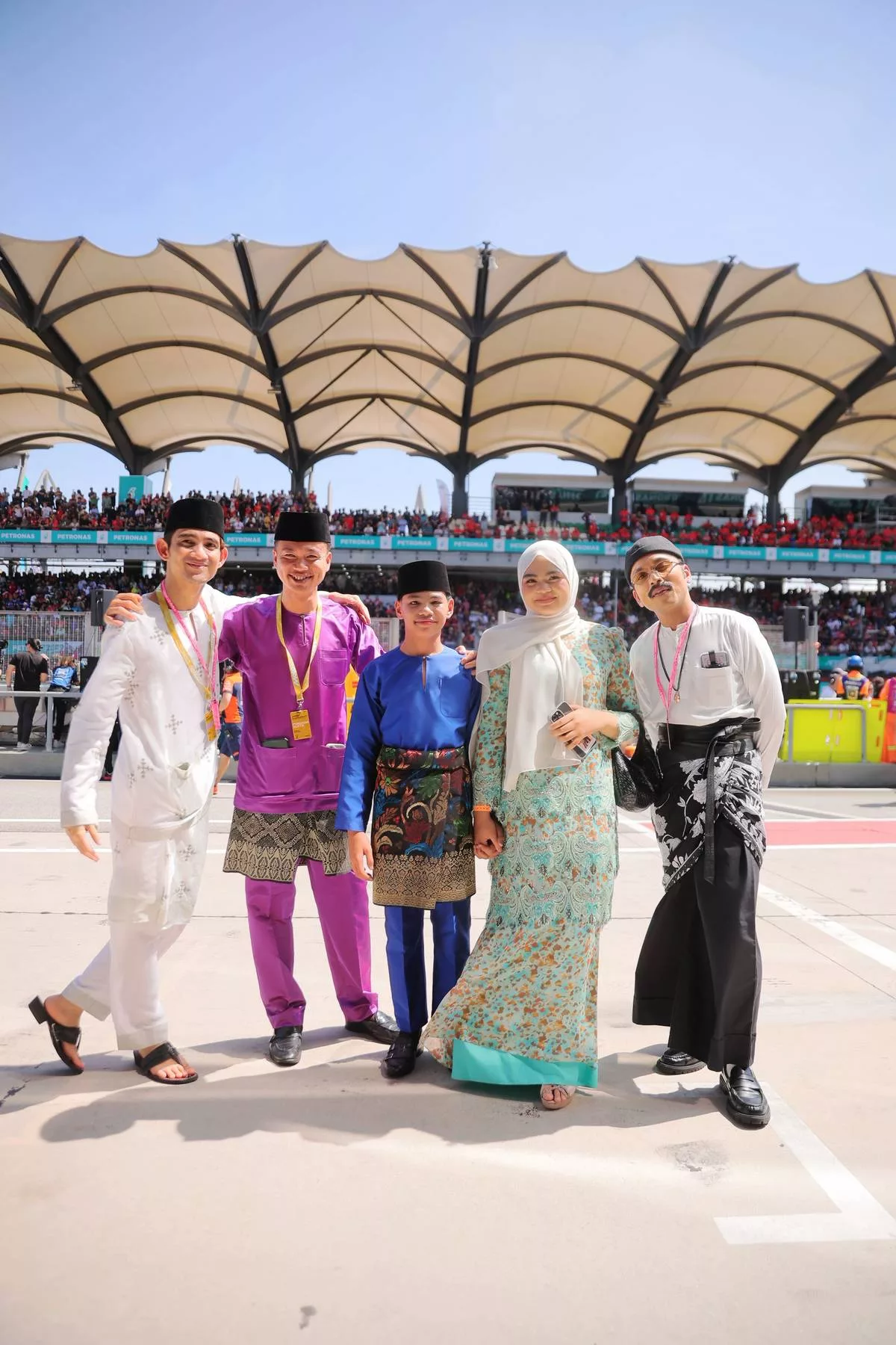 “Penyambung Legasi Siti Nurhaliza!” -Suara Amad Dayyan Dapat Pujian Ramai Lepas Nyanyi Negaraku Di MotoGP Malaysia 2025 25 “Penyambung Legasi Siti Nurhaliza!” -Suara Amad Dayyan Dapat Pujian Ramai Lepas Nyanyi Negaraku Di MotoGP Malaysia 2025