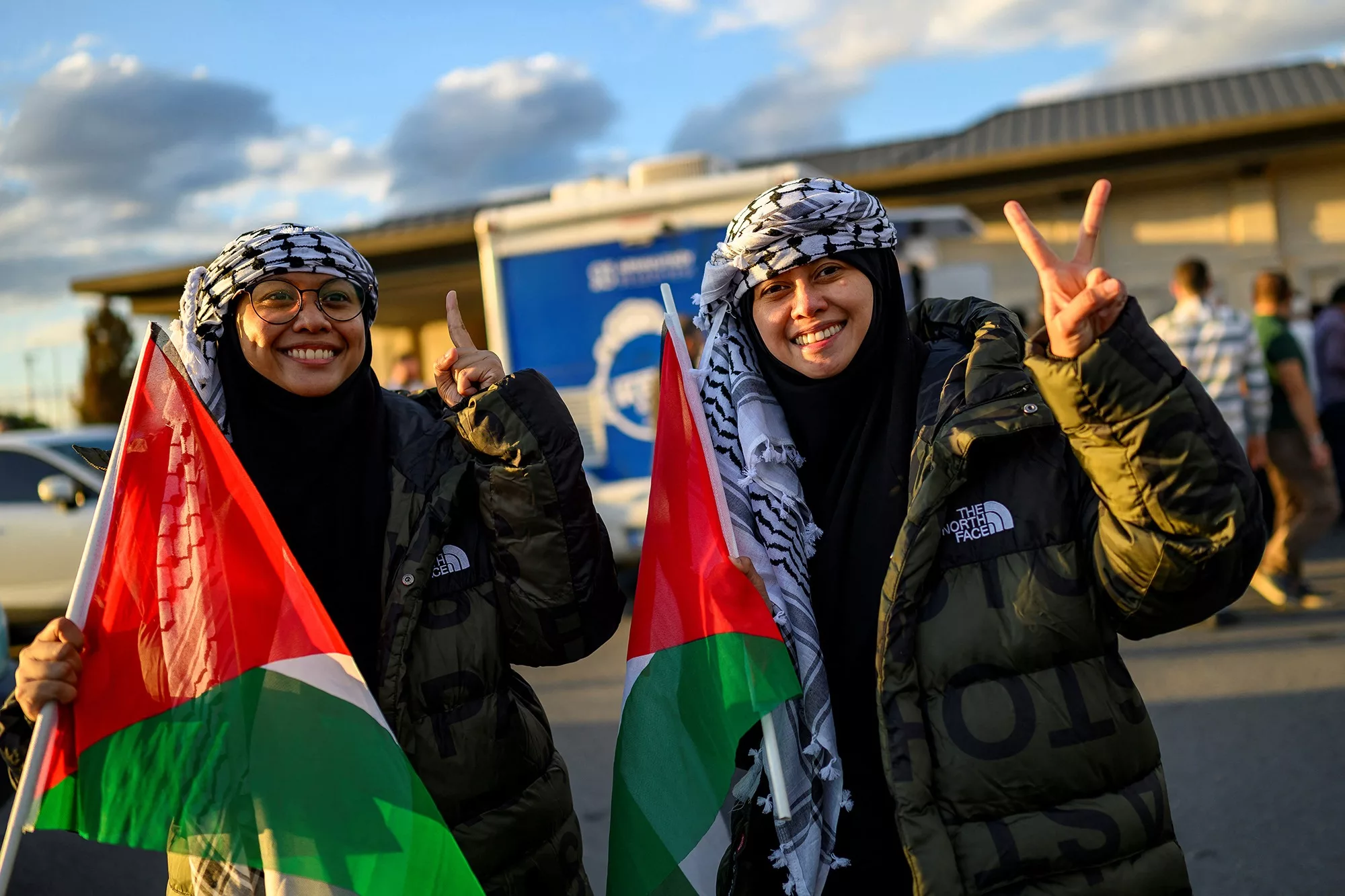 Delegasi GSF Malaysia Ke Gaza Terpaksa Minum 'Air Jamban' Dalam Penjara Untuk Terus Hidup 7 Delegasi GSF Malaysia Ke Gaza Terpaksa Minum ‘Air Jamban’ Dalam Penjara Untuk Terus Hidup