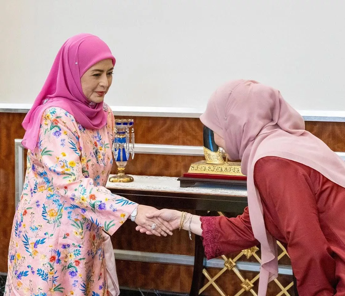 Raja Permaisuri Agong Zahirkan Kebimbangan, Titah UTM Laksana Kajian Pengaruh Media Sosial Terhadap Pelajar Sekolah