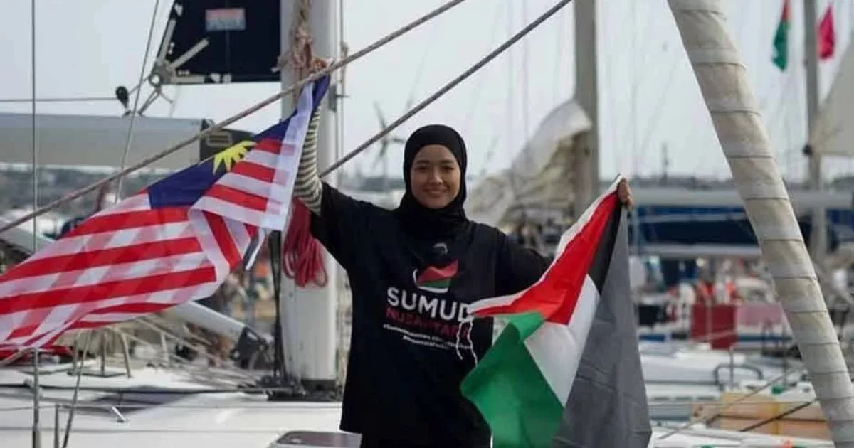T-shirt Putih: Seruan Farah Lee Tanda Solidariti Buat Wanita Palestin di KLIA Malam Ini