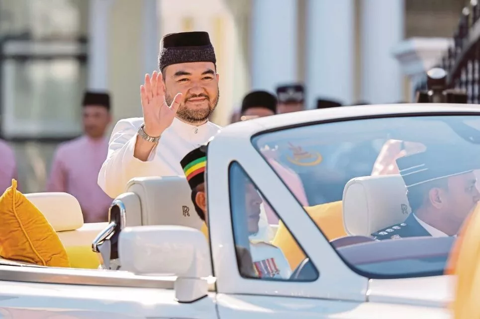 11 Das Tembakan Meriam Simbolik Sempurnanya Istiadat Pernikahan Diraja RMS – Cik Afzaa Fadini