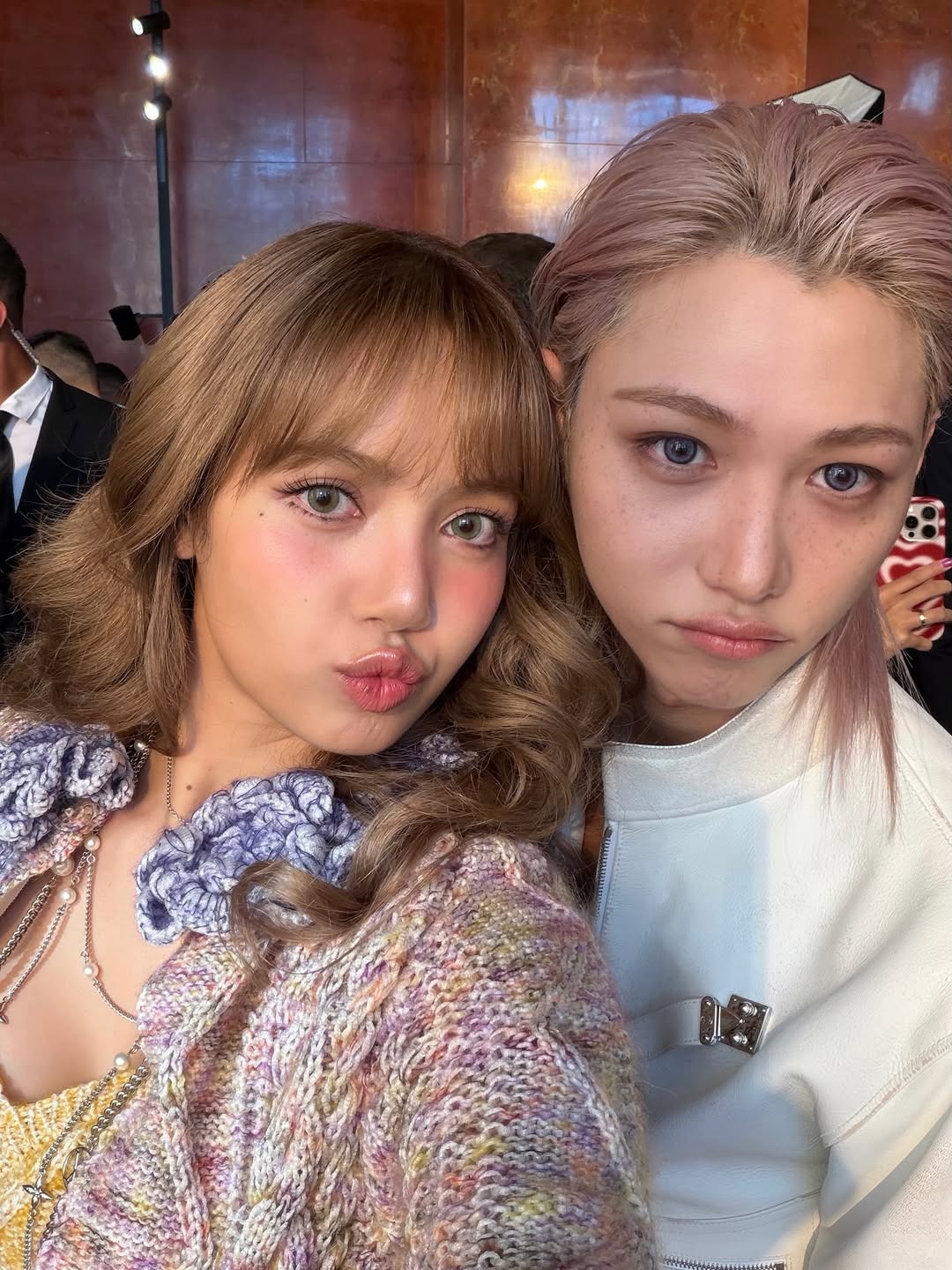 “Macam Barbie & Ken!” Penampilan Lisa BLACKPINK, Felix Stray Kids Di Paris Fashion Week 2025 Curi Perhatian Peminat