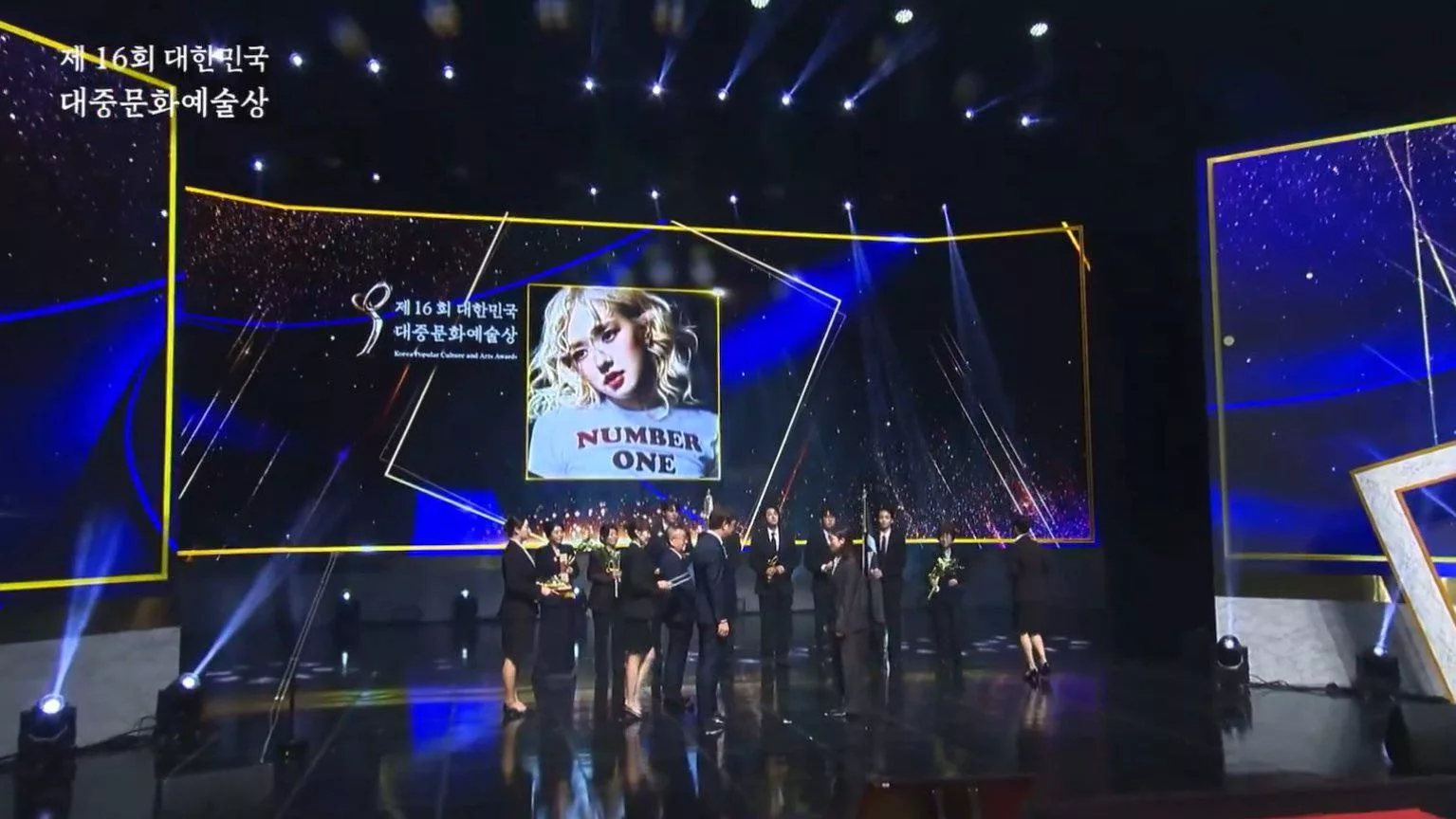 Rosé BLACKPINK Cipta Sejarah! Jadi Solois K-Pop Pertama Terima Penghargaan Presiden Korea