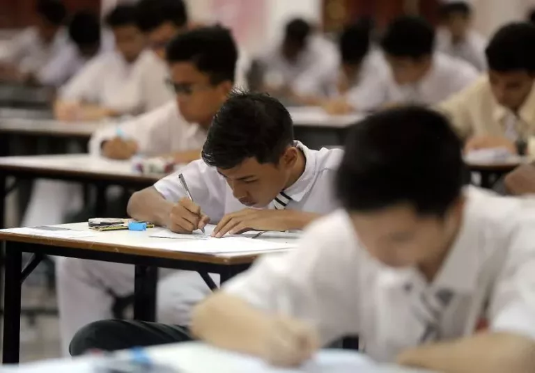 SPM Bukan Sekadar Lulus: Cara Seorang Bapa Bantu Anak Tentukan Masa Depan